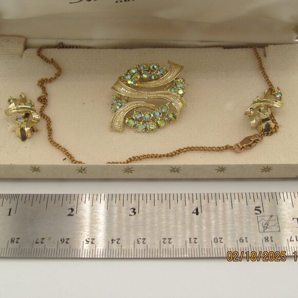 Vintage Aurora Borealis Brooch, Necklace and Earrings Set - Picture 7 of 12